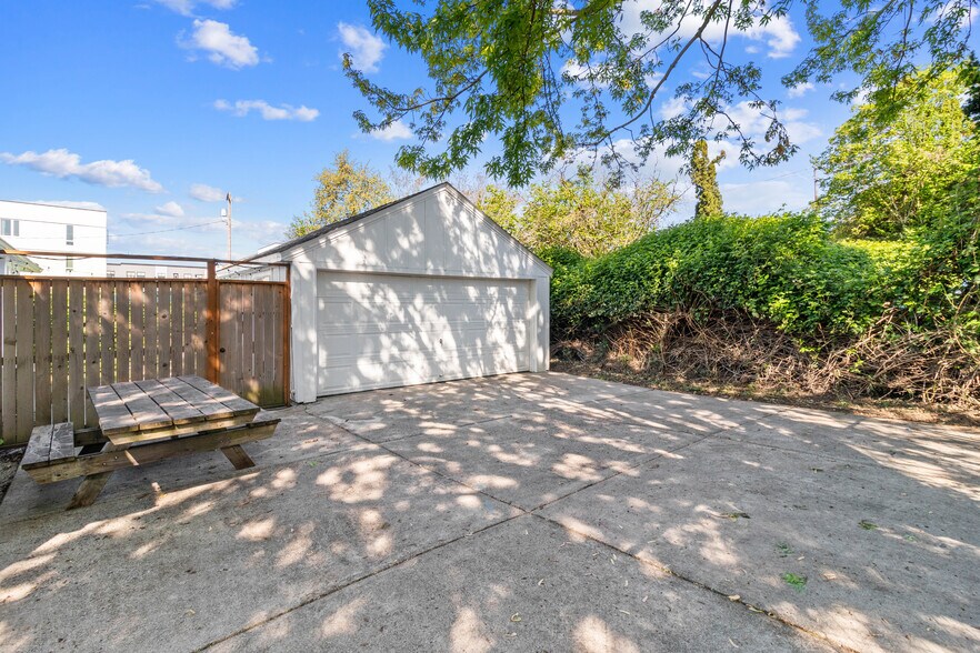 More Photos Of 510 E 16th St, Vancouver Manufactured Housing Mobile Home Park For Sale