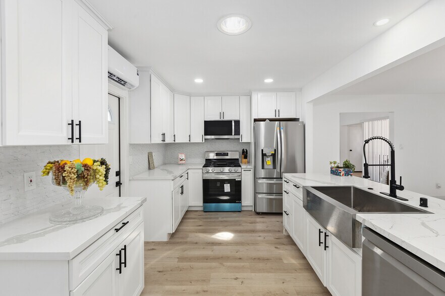 More Photos Of 5590 Shasta Ln, La Mesa Apartments For Sale