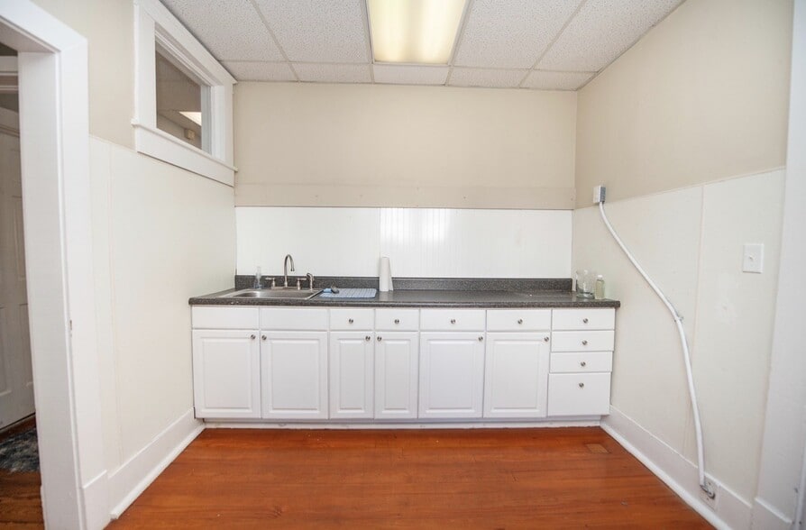 More Photos Of 189 S Converse St, Spartanburg Office For Sale