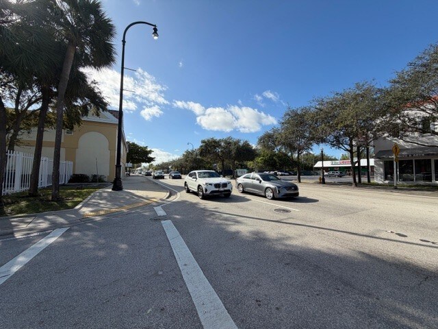 More Photos Of 611 NE 86th St, Miami General Retail For Lease