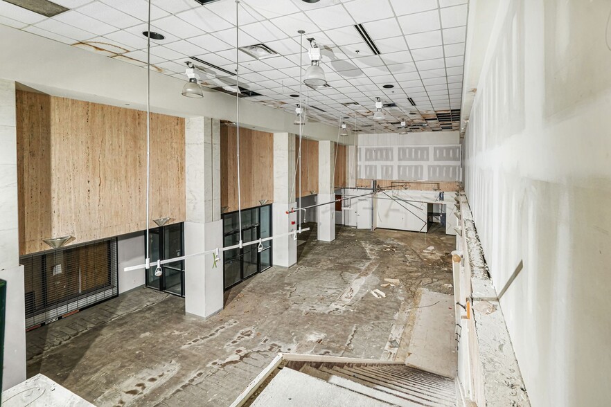 More Photos Of 20 Marietta St NW, Atlanta Apartments For Sale