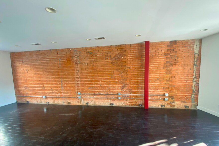More Photos Of 10871-10885 Washington Blvd, Culver City Storefront Retail Office For Lease