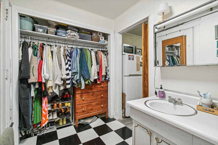 More Photos Of 880 N Marion St, Denver Apartments For Sale