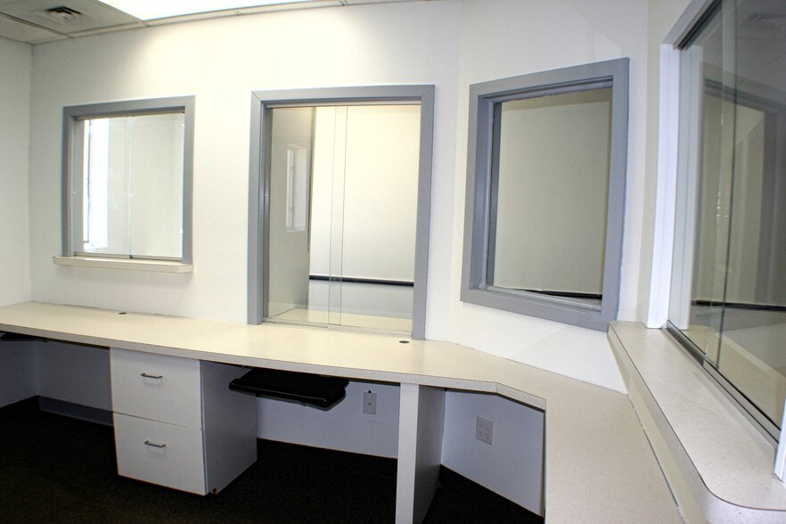 More Photos Of 669 Boston Post Rd, Guilford Medical For Lease