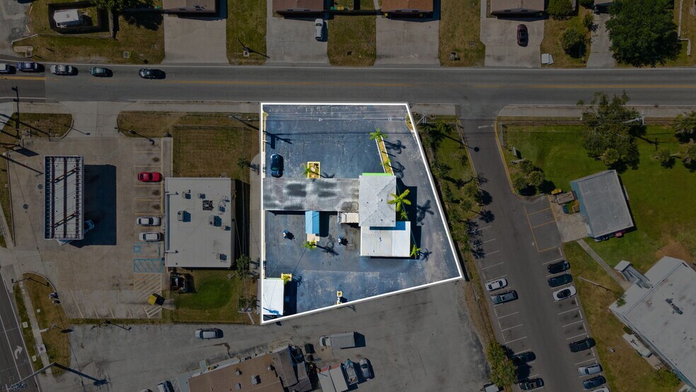 More Photos Of 100 Lucas Rd, Merritt Island Carwash For Sale