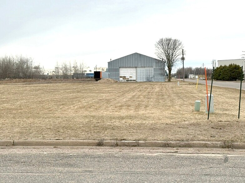 More Photos Of 920 Bridge St, Antigo Industrial For Sale