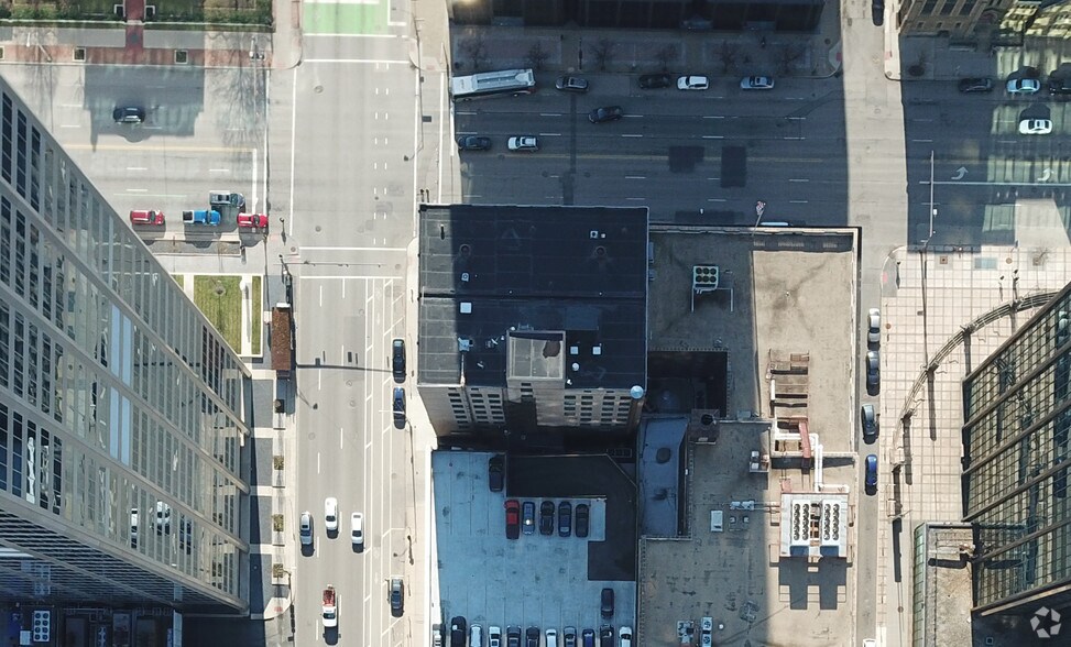 More Photos Of 150 E Broad St, Columbus Office For Lease