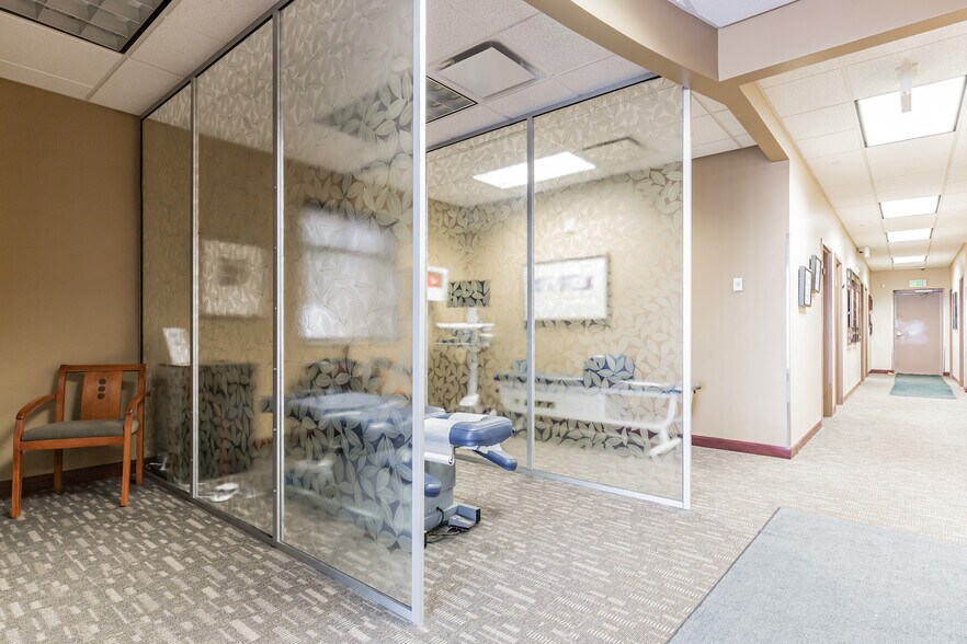 More Photos Of 9299 S Broadway, Highlands Ranch Medical For Sale