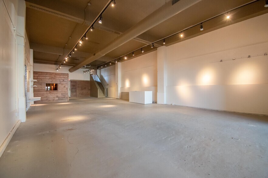 More Photos Of 322 E Don Tyler Ave, Dewey Storefront For Sale