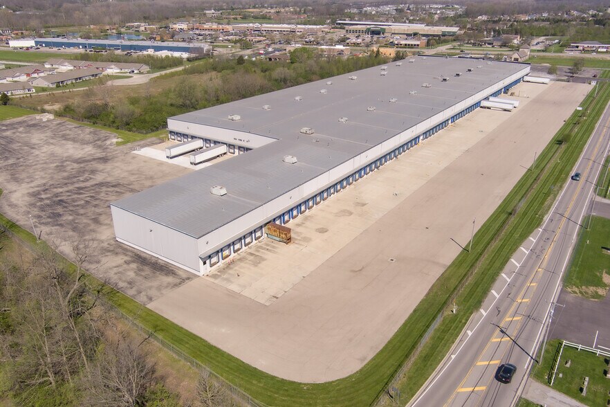 More Photos Of 1340 E Dayton Yellow Springs Rd, Fairborn Distribution For Lease