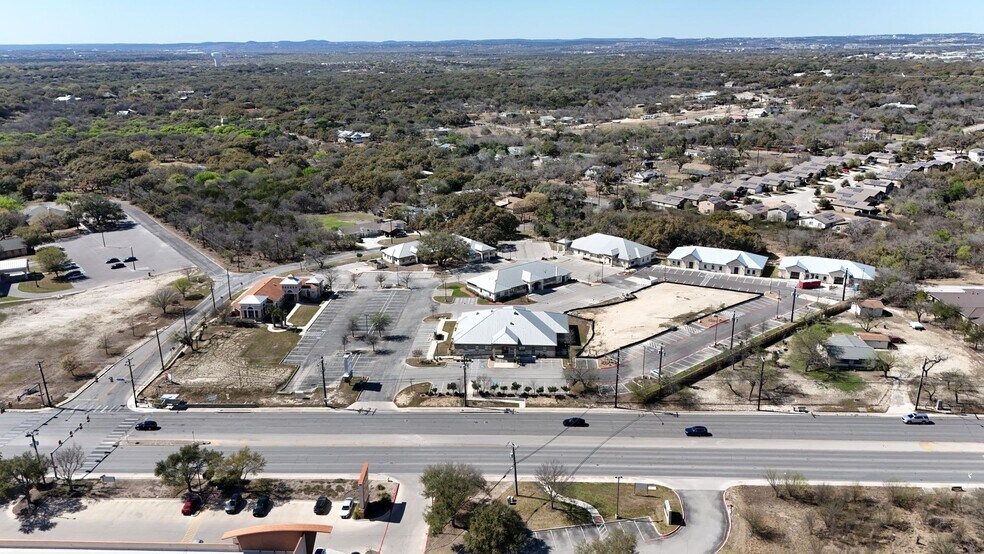 More Photos Of 9819 Huebner Rd, San Antonio Office For Sale