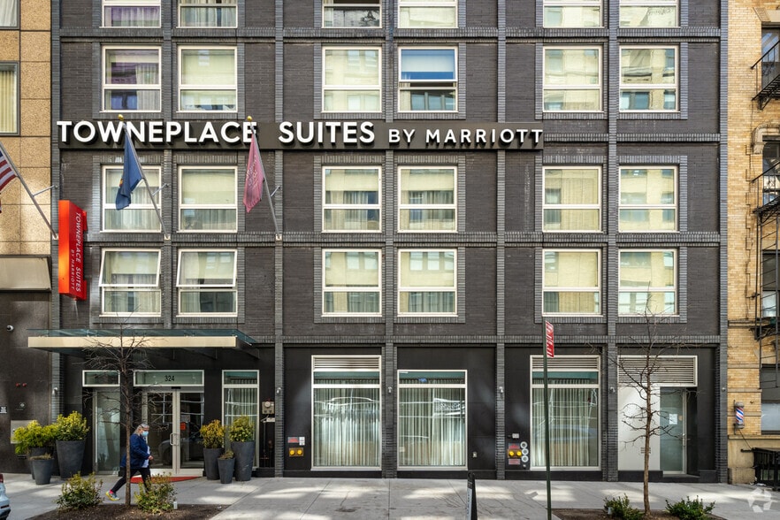 More Photos Of 324 W 44th St, New York Hotel For Sale