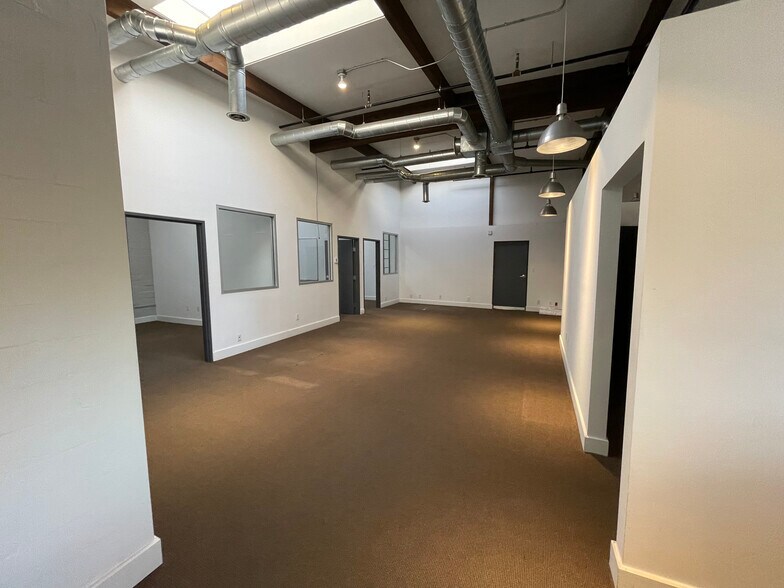 More Photos Of 13806 S Inglewood Ave, Hawthorne Loft Creative Space For Sale