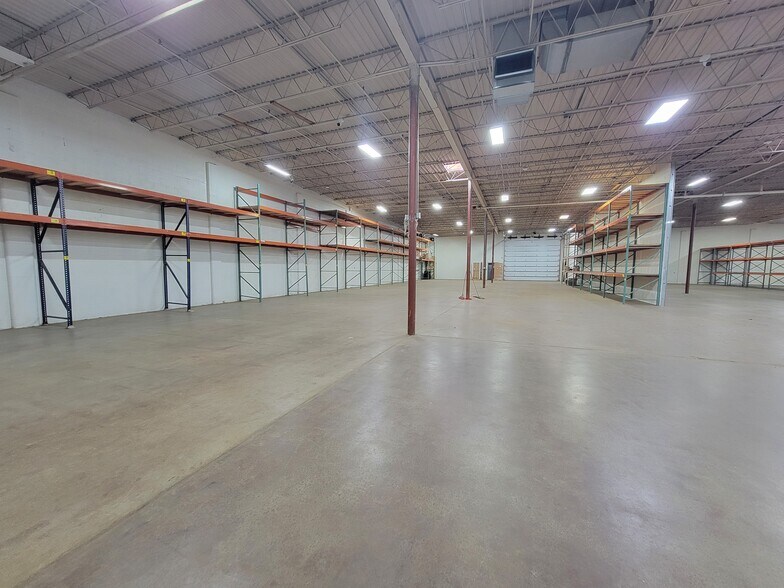 More Photos Of 3701 S Western Ave, Sioux Falls Warehouse For Lease
