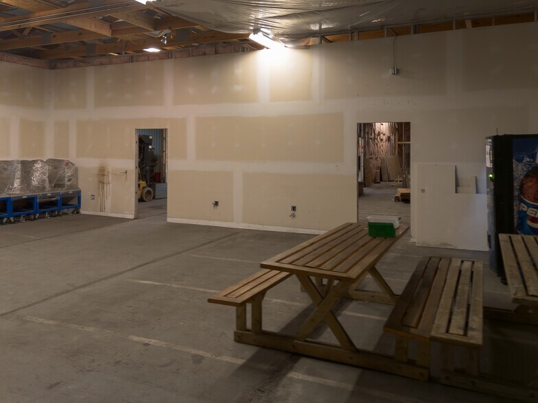 More Photos Of 2616 N US Highway 131, Elmira Industrial For Sale