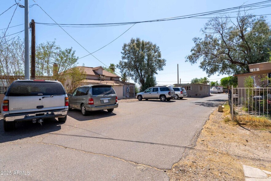 More Photos Of 2735 W Van Buren St, Phoenix Service For Sale