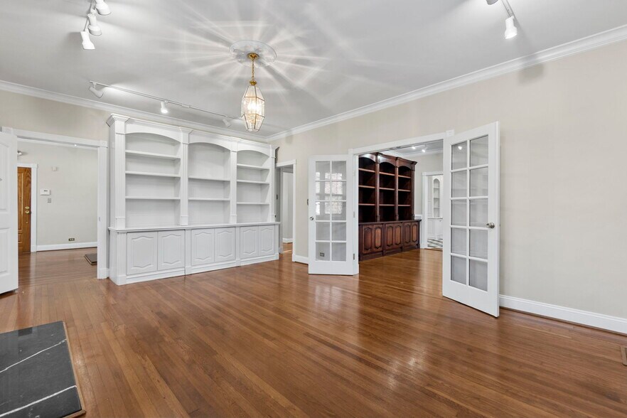 More Photos Of 408 N White St, Lancaster Office For Lease