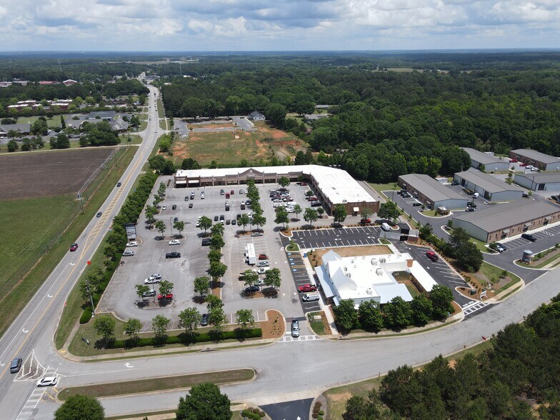 More Photos Of 1021 Jamestown Blvd, Watkinsville General Retail For Sale