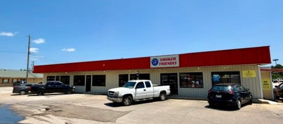 More Photos Of 1009 N Hervey St, Hope General Retail For Sale