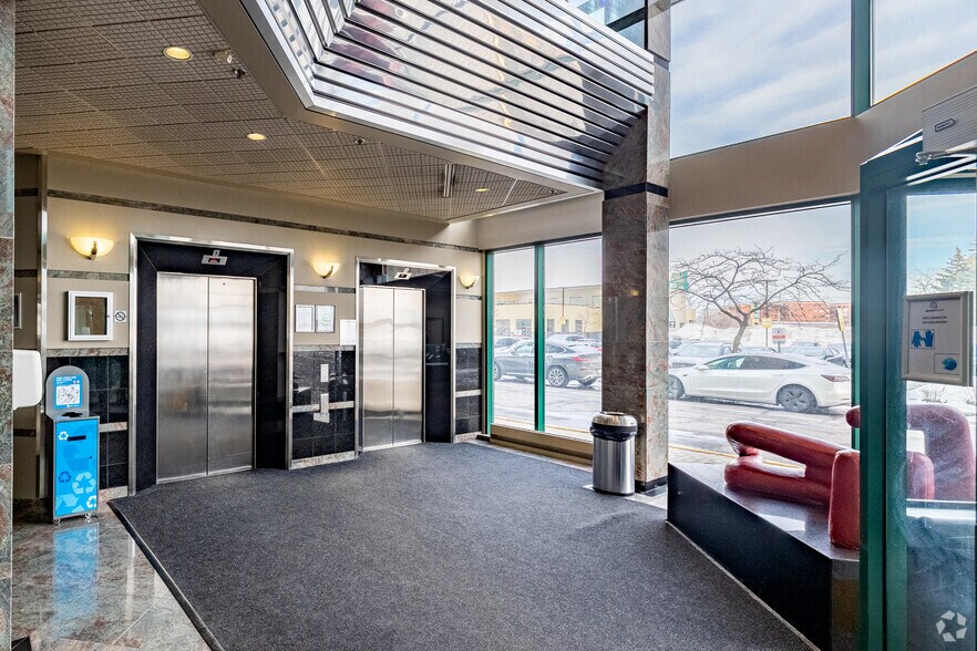 More Photos Of 1850 Rue Panama, Brossard Office For Lease