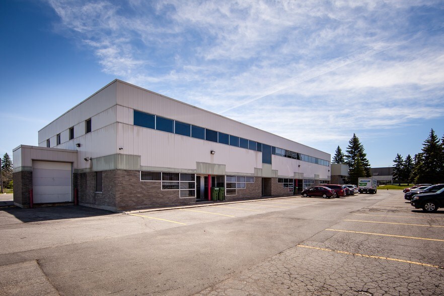 More Photos Of 111 Colonnade Rd, Ottawa Office For Lease