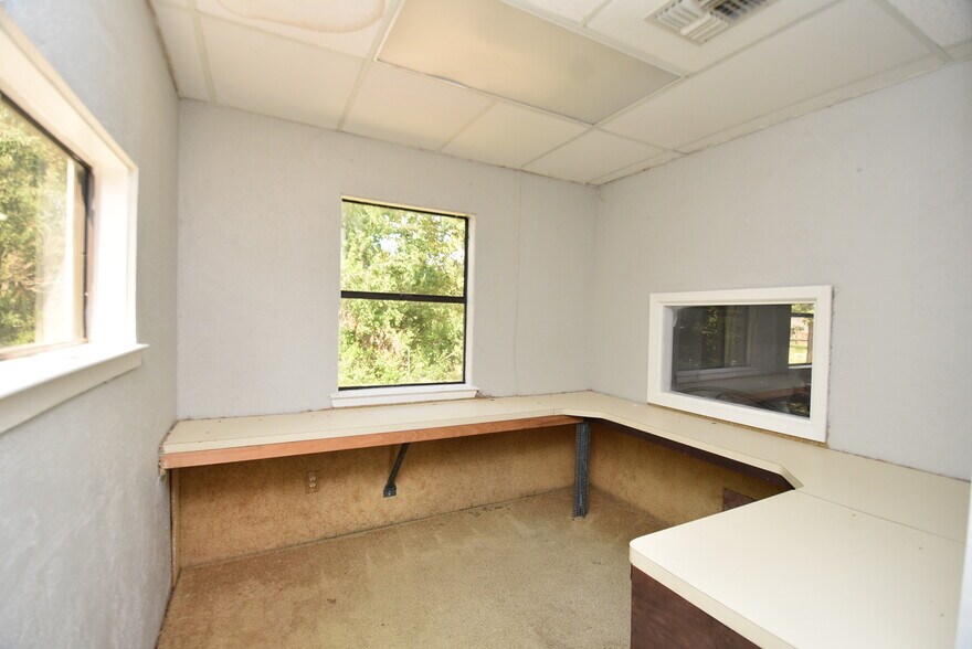 More Photos Of 736 Wilson Rd, Humble Medical For Lease