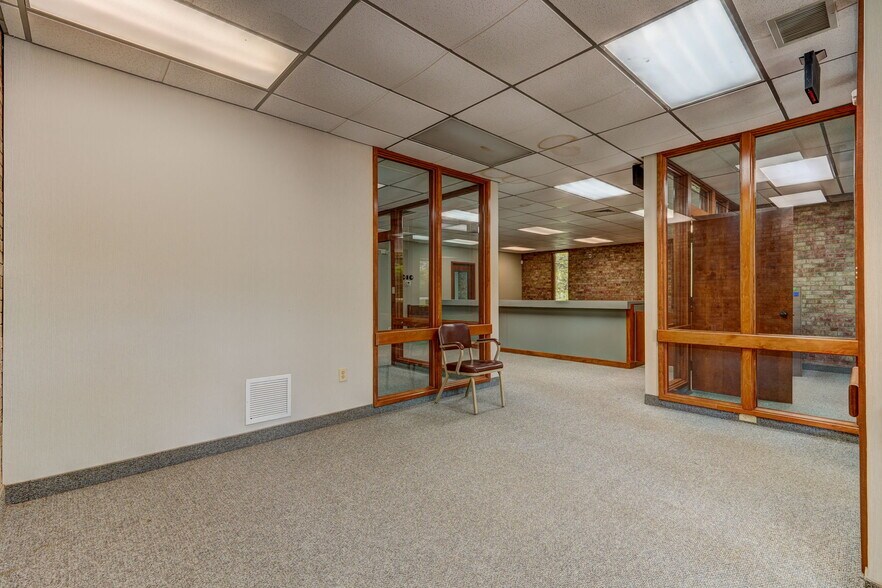 More Photos Of 3311 Burlington Rd, Greensboro Office For Sale