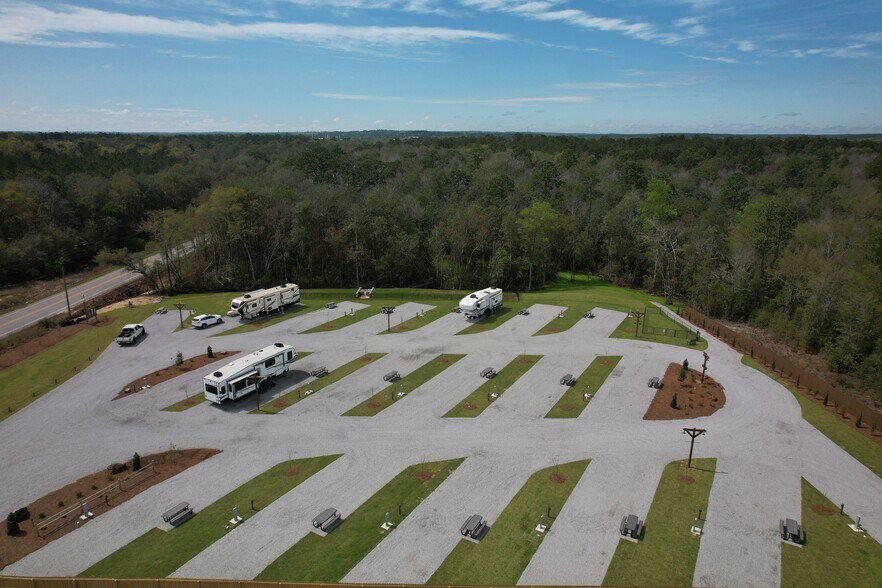 More Photos Of 364 Radcliff Rd, Creola Trailer Camper Park For Sale