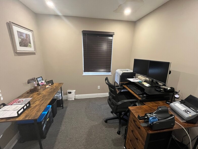 More Photos Of 4821 Central Ave, Saint Petersburg Office For Lease