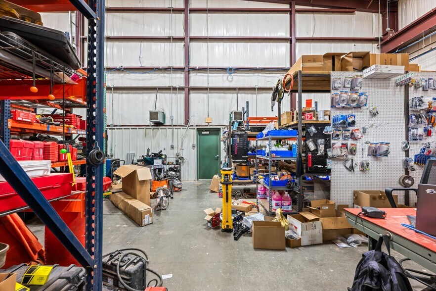 More Photos Of 12400 S Sunnylane Rd, Moore Manufacturing For Lease