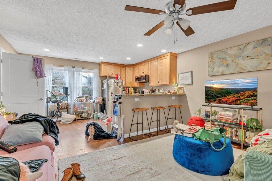 More Photos Of 3894 US Hwy 321, Blowing Rock General Retail For Sale