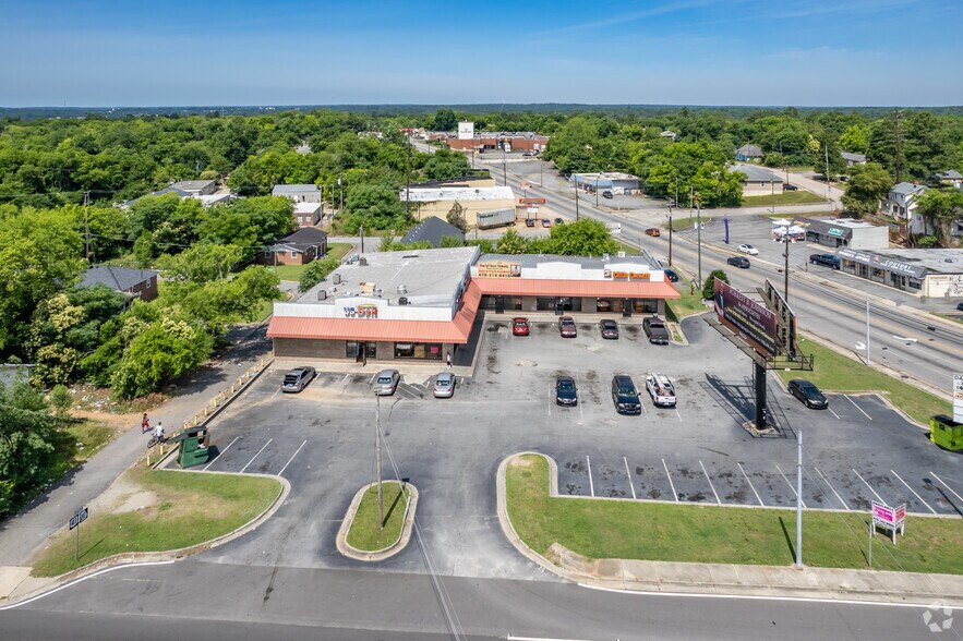 More Photos Of 2628 Montpelier Ave, Macon General Retail For Lease