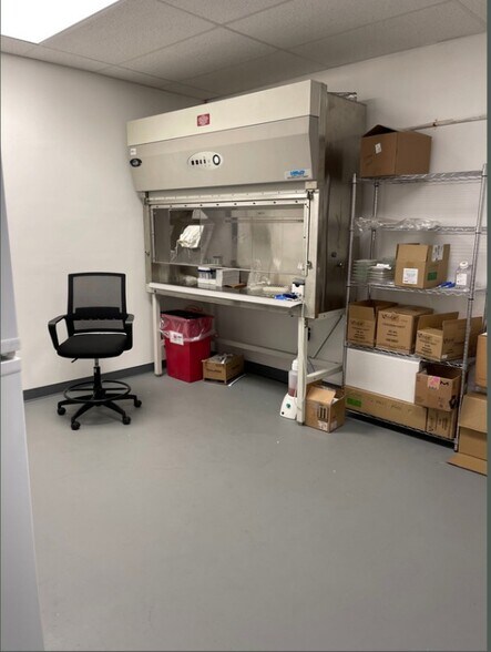 More Photos Of 441 Industrial Dr, North Wales Warehouse For Lease