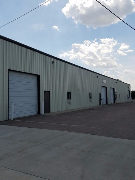 More Photos Of 1706 3rd St, Sioux City Industrial For Lease