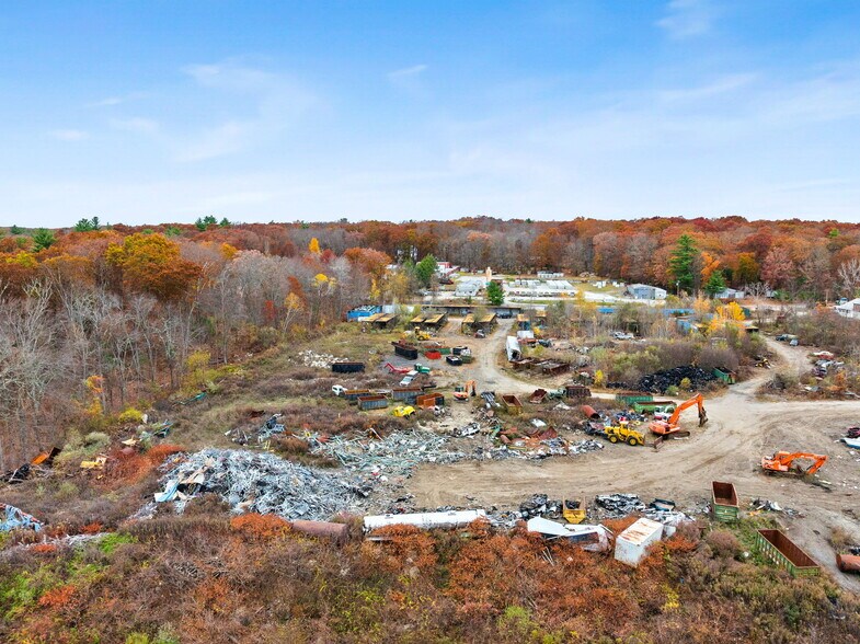 More Photos Of 164 Lincoln St, Millville Distribution For Sale