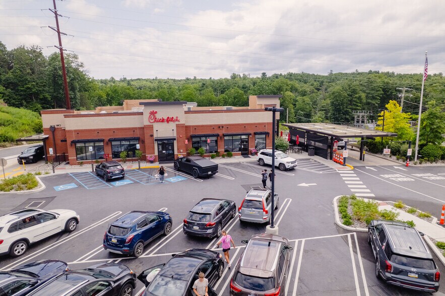 More Photos Of 115 Plaza 611 Ln, Stroudsburg General Retail For Sale