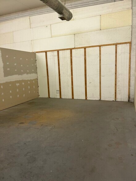 More Photos Of 3301-3327 Western Ave, Las Vegas Industrial For Sale