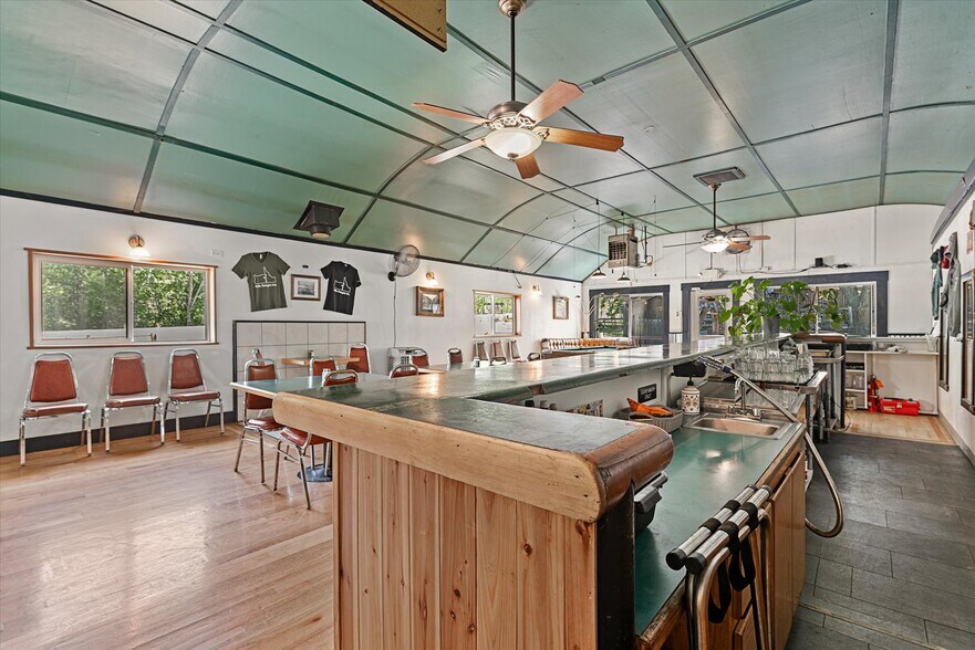 More Photos Of 53943 Hwy 86, Oxbow Specialty For Sale