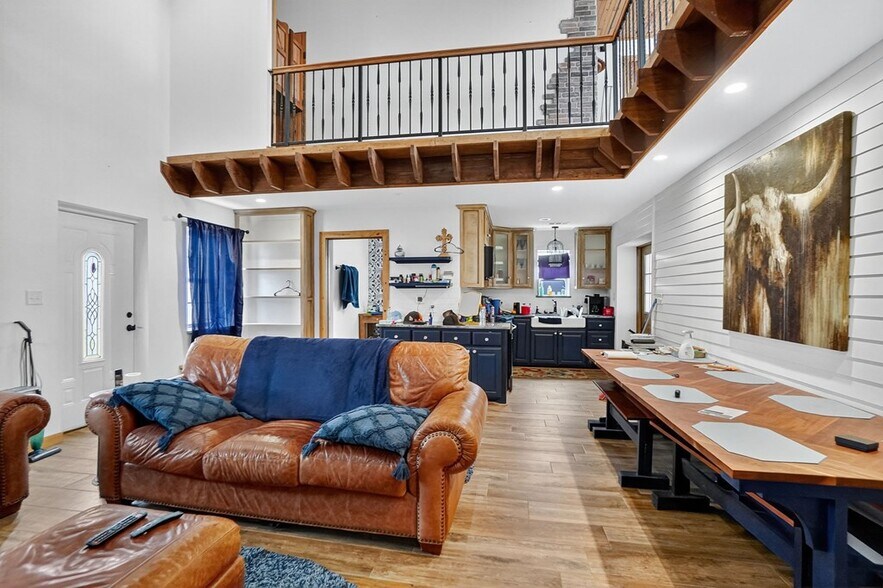 More Photos Of 4301 S County Road 1135, Midland Specialty For Sale