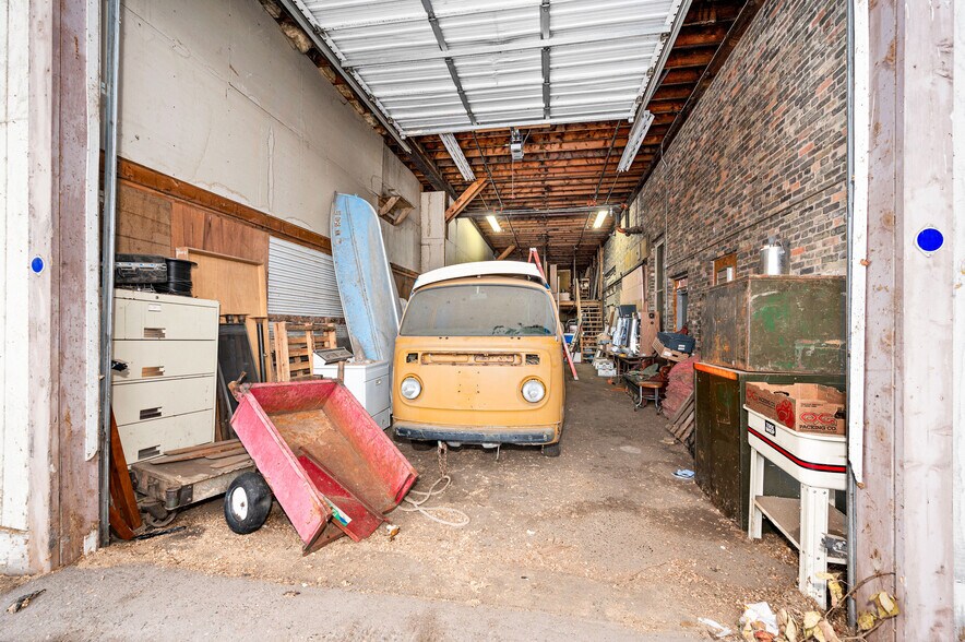 More Photos Of 350 Garfield Ave, Duluth Warehouse For Lease
