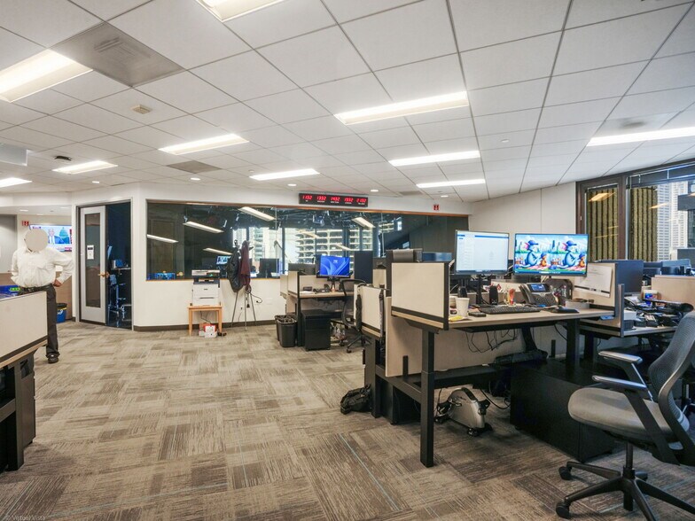 More Photos Of , Chicago Office For Sale