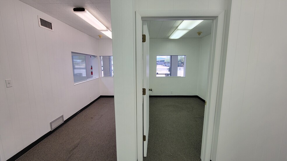 More Photos Of 2505 N Alvernon Way, Tucson Office For Sale