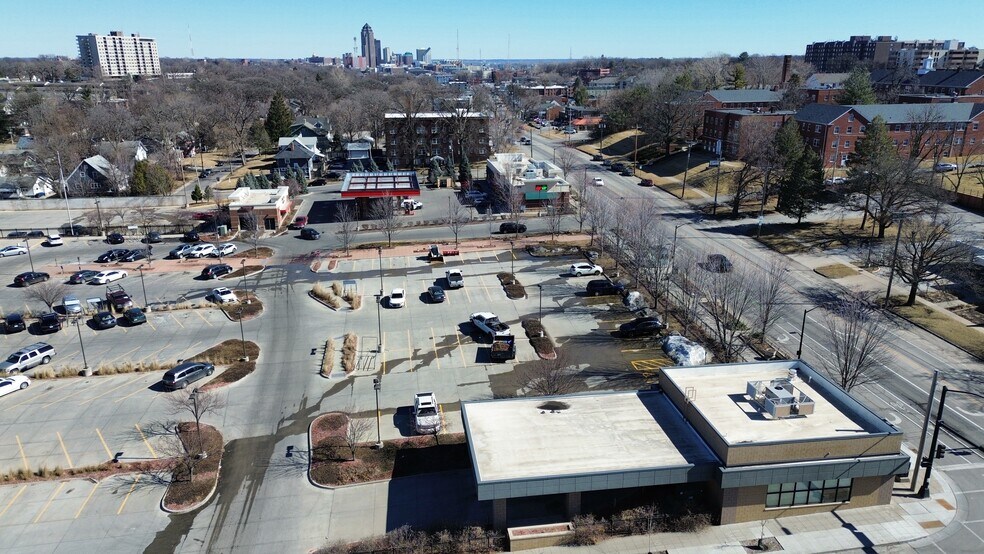More Photos Of 3455 Ingersoll Ave, Des Moines General Retail For Lease