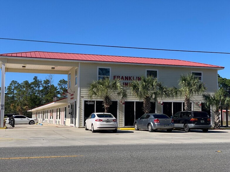 More Photos Of 1589 Highway 98 W, Carrabelle Hotel For Sale