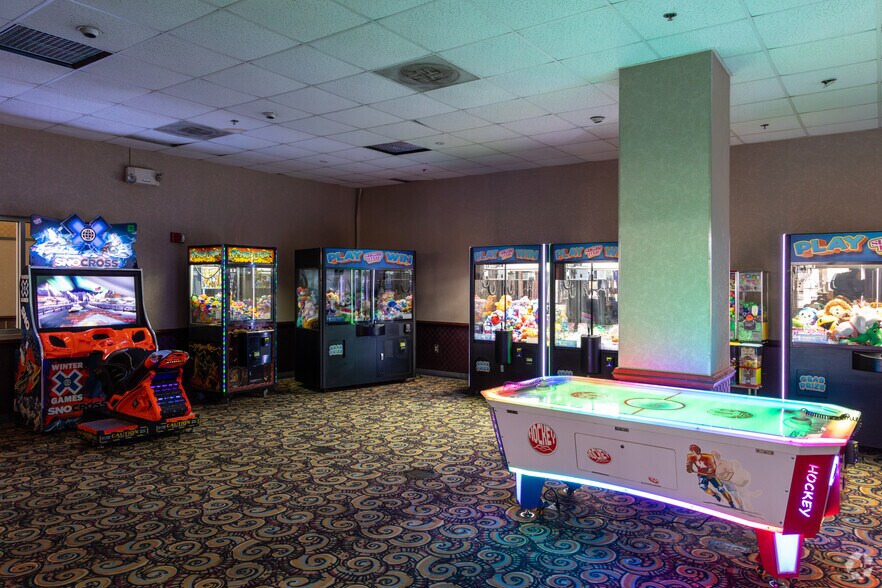 More Photos Of 2111 E University Dr, Auburn Movie Theatre For Sale