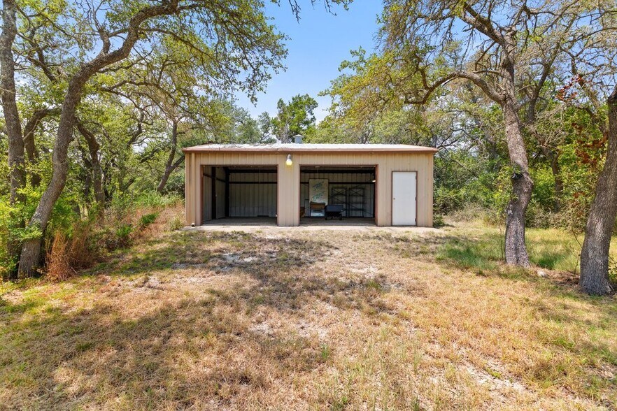 More Photos Of 1984 Grape Creek rd, Fredericksburg Specialty For Sale