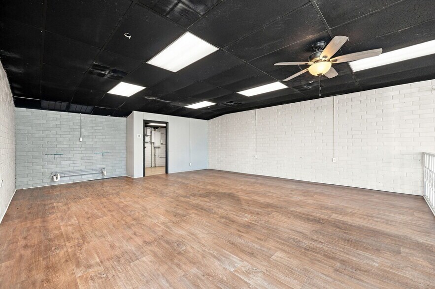 More Photos Of 1513 W Vernon Ave, Kinston General Retail For Lease