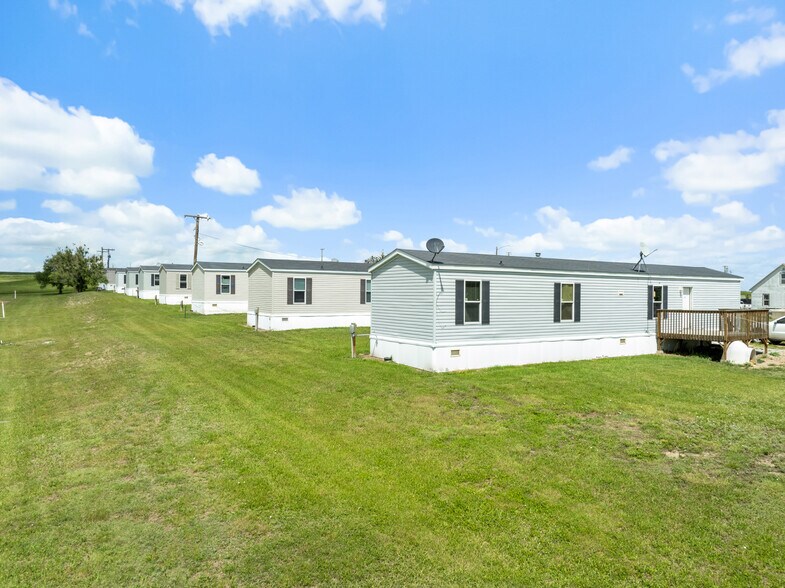 More Photos Of 302 Delaney St, Alexander Manufactured Housing Mobile Home Park For Sale