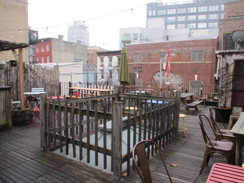 More Photos Of 67 S 6th St, Brooklyn General Retail For Sale