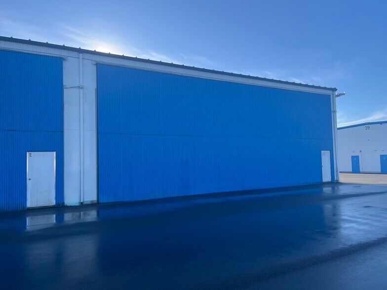 Primary Photo Of Hangar 38, Langley Airplane Hangar For Sale